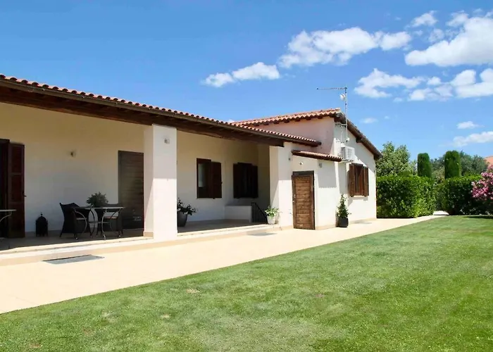 Linnazello - Elegant Pool With Sea View Near Rome/tuscany Villa *