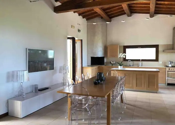 Villa Linnazello - Elegant Pool With Sea View Near Rome/tuscany Tarquinia