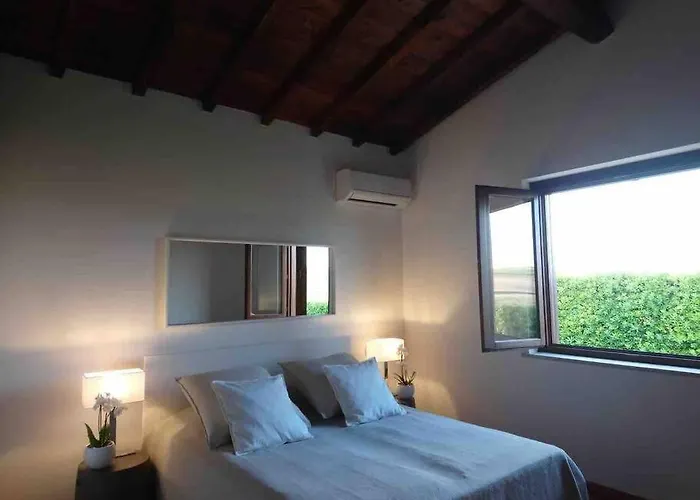 Linnazello - Elegant Pool With Sea View Near Rome/tuscany